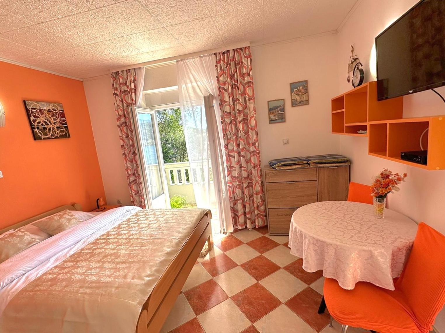 Apartments Okuka Tivat Bagian luar foto