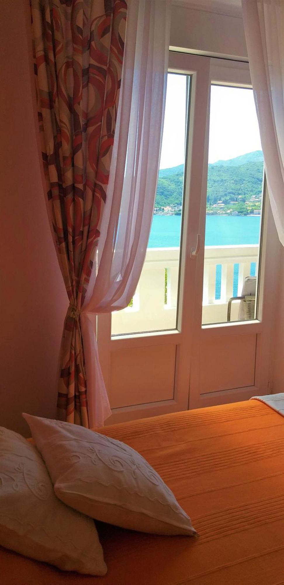 Apartments Okuka Tivat Ruang foto